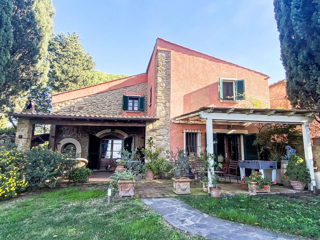 Guardistallo 86 - Il Sogno del Pittore 86.1 in Guardistallo, Etruskische Küste