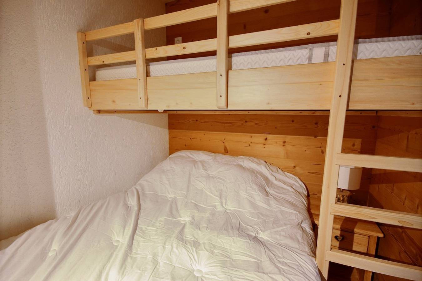 Entire apartment, Daille S16 - 5 Personnes - Avec Acces Piscine - Saint Jean D'Aulps Station - Proche Morzine in Saint-Jean-d'Aulps, Les Portes du Soleil