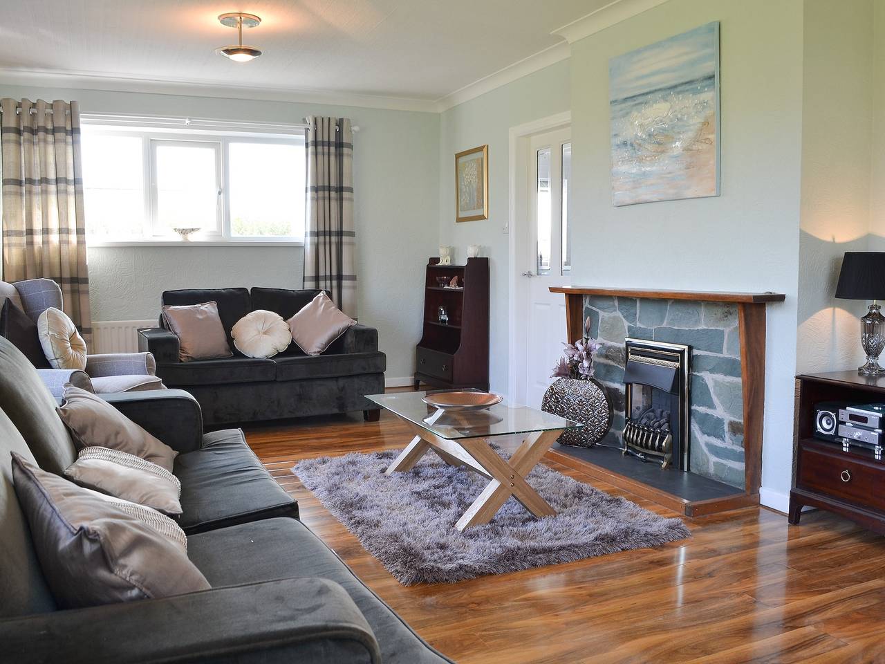 Encil-Y-Mor in Criccieth, Gwynedd