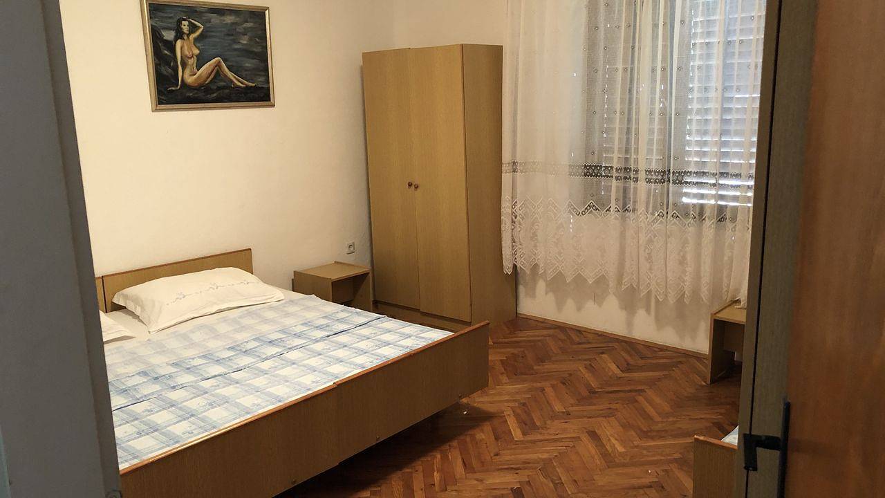 Ganze Ferienwohnung, Ferienwohnung für 9 Personen (80 m²) in Razanac in Razanac, Zadar
