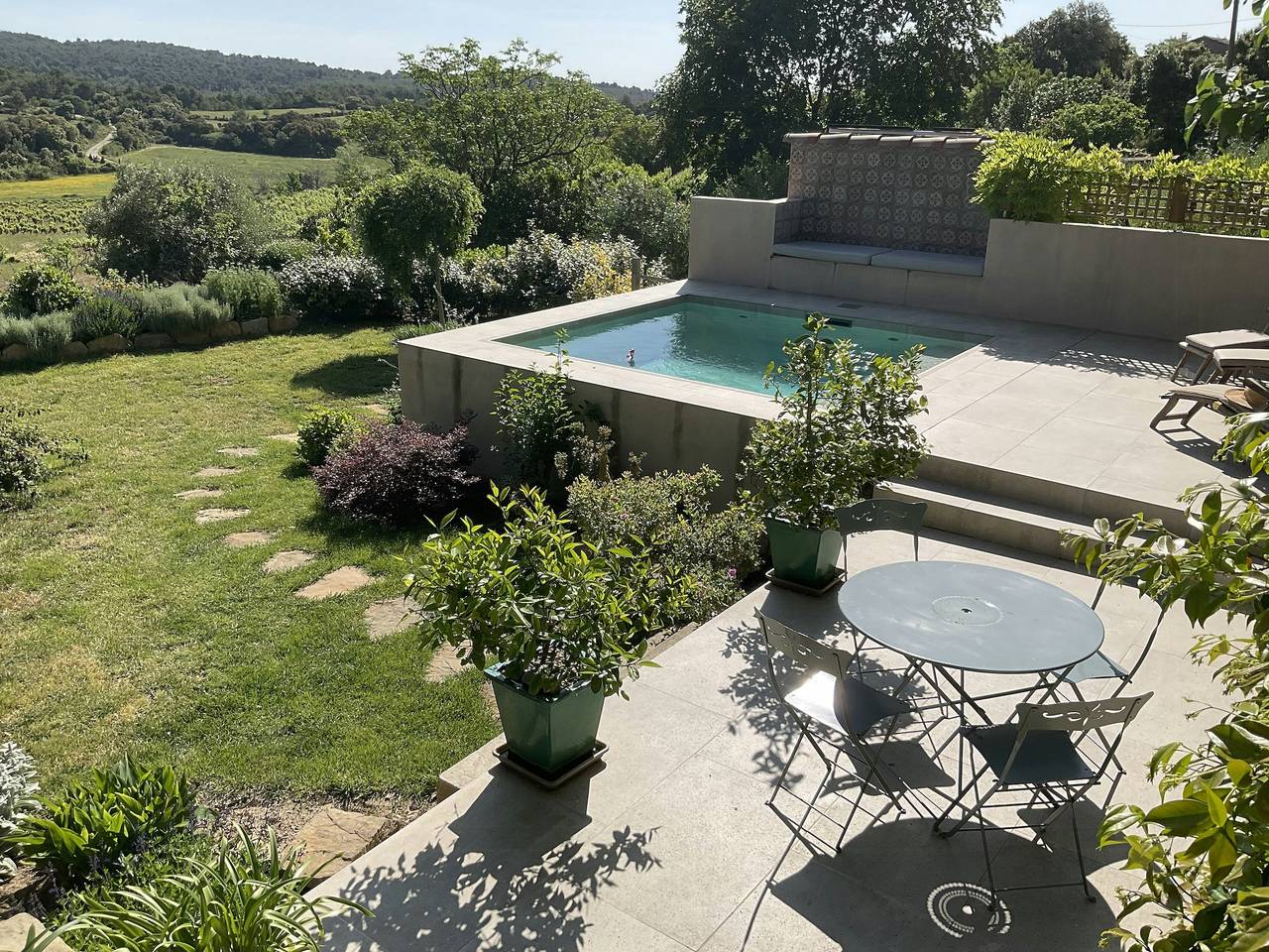 Cottage du vigneron avec vue sur les vignes et les montagnes in La Caunette, Région de Béziers