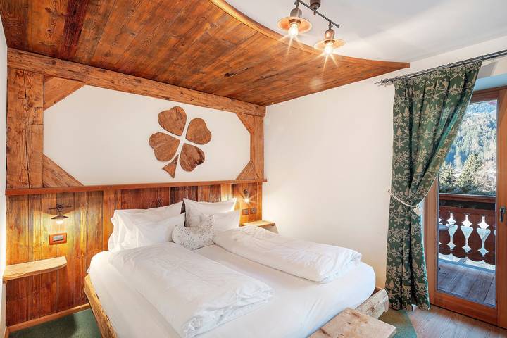 Agriturismo per 2 persone, con Balcone e Idromassaggio nonché Giardino e Sauna in Trentino