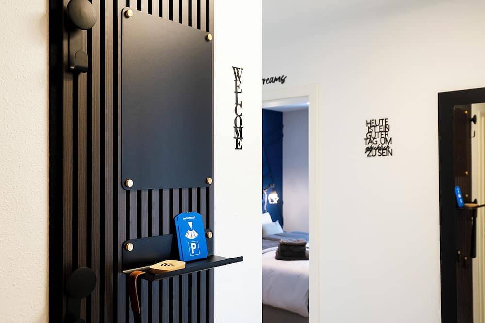 Ganze Wohnung, Ferienwohnung Raika / Komfort-Apartment Moers City / inkl. Tiefgaragenstellplatz in Moers, Niederrhein