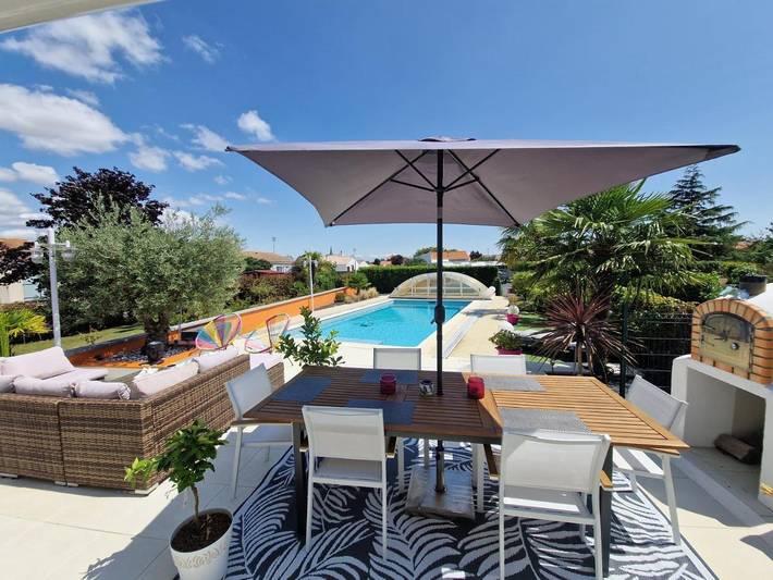 Location de vacances pour 8 personnes, avec jardin ainsi que jacuzzi et piscine à Saint-Michel-en-l'Herm - 4