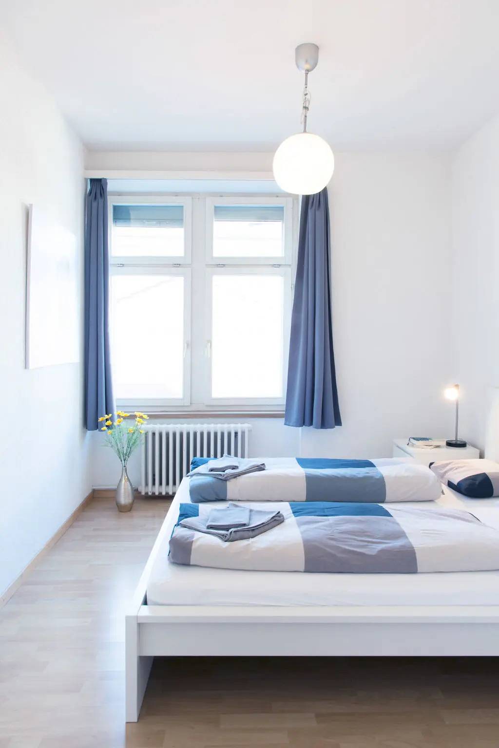 Ganze Wohnung, 2 Zimmer 6 Personen in Zürich Zustellkreis, Zürich