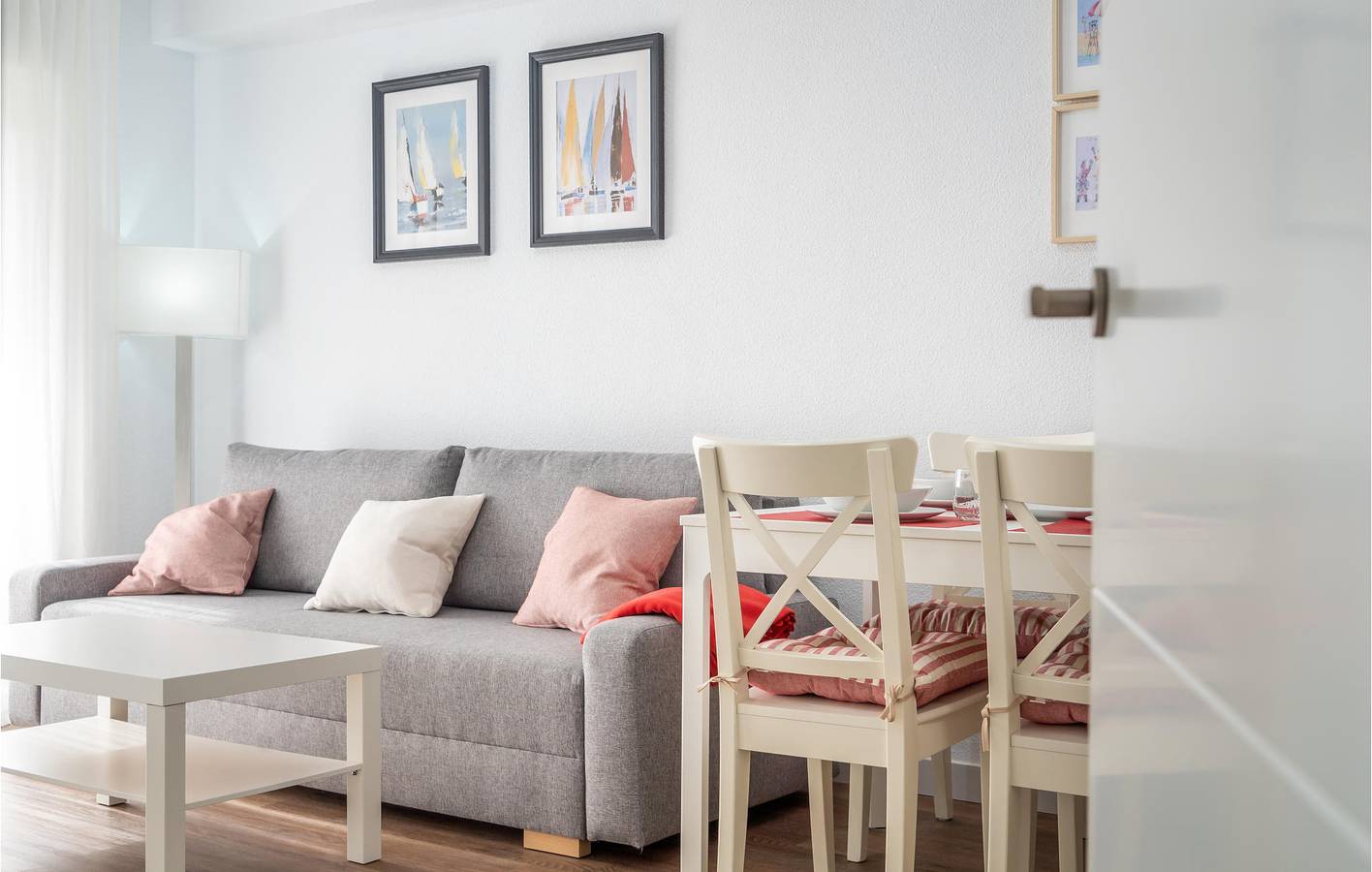 Apartamento vacacional entero, Terraza junto a la piscina, aire acondicionado, aparcamiento: 1,5 km de la playa de Cala Almadrava in Benidorm, Costa Blanca