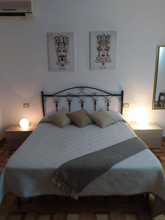 Ferienhaus für 2 Personen, mit Ausblick und Garten sowie Terrasse in Syrakus - 3