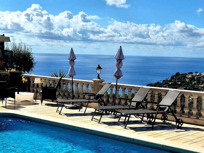 Gîte pour 8 personnes, avec jardin et balcon