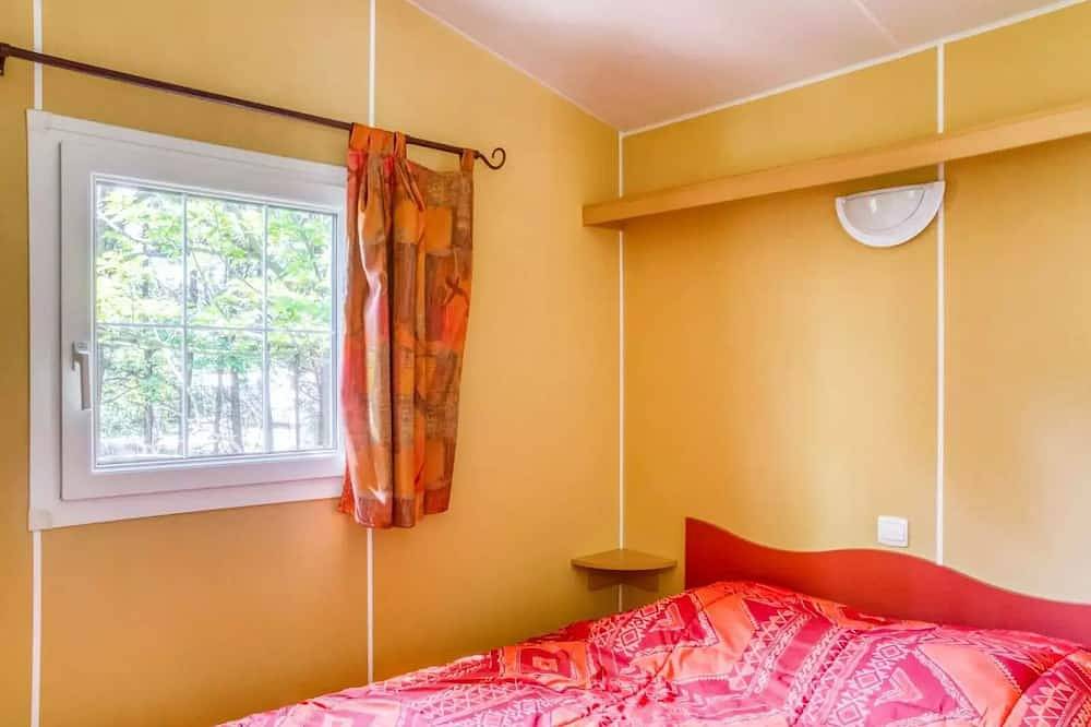 Mobil-home Standard 28m² 2 chambres - zone ombragée 4 personnes in Tulette, Région de nyons