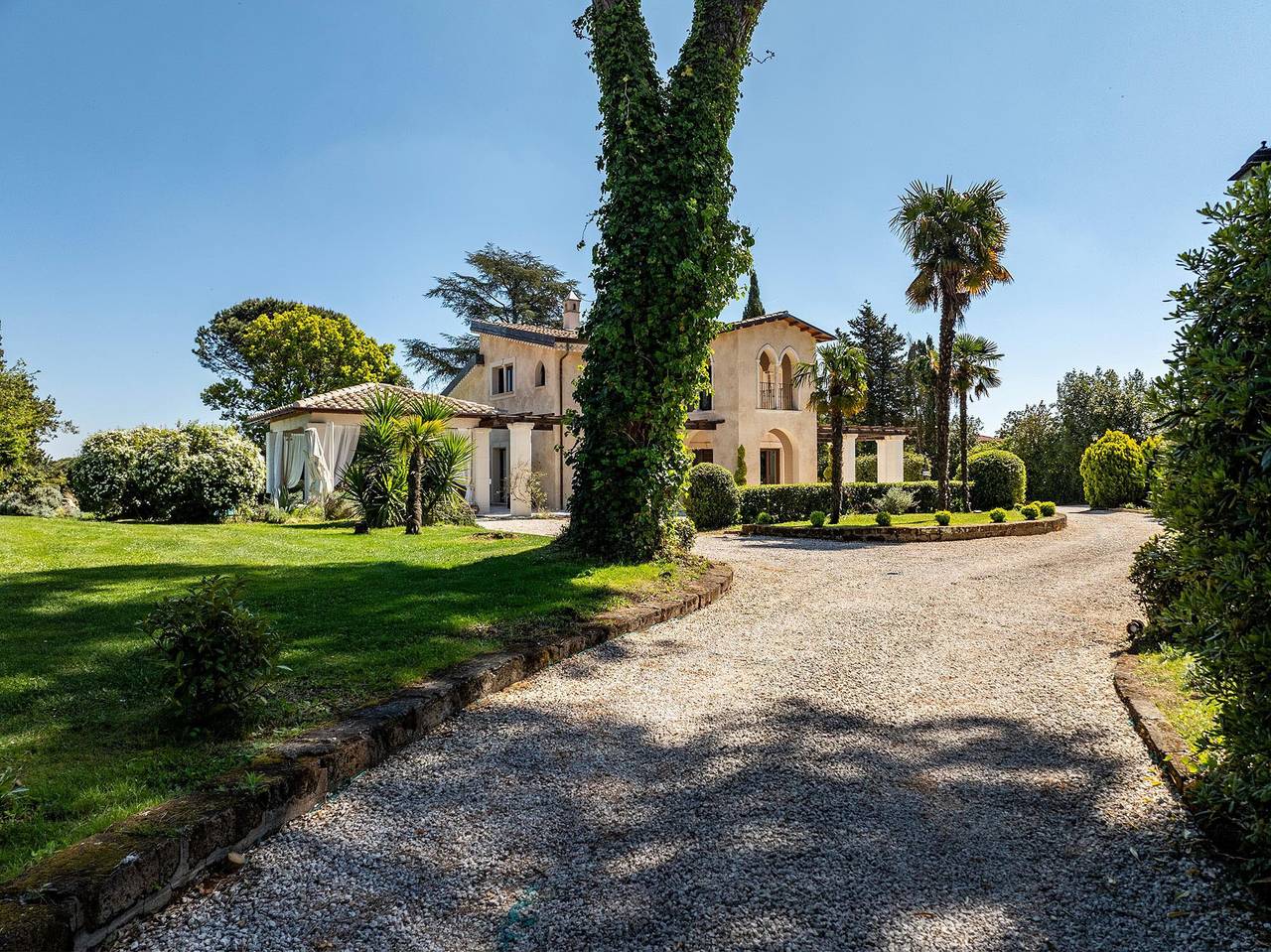 Villa Corte Sant'Anna 6, Emma Villas in Bracciano, Braccianosee