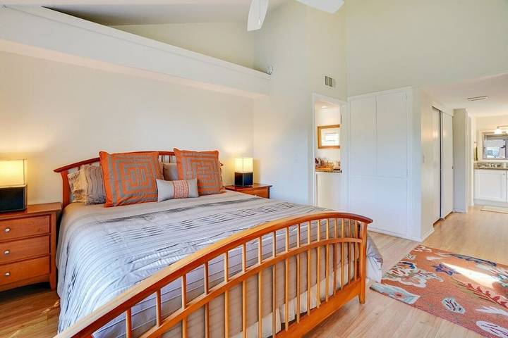 Vacation rental for 6 people, with pool and hot tub as well as balcony in Encinitas