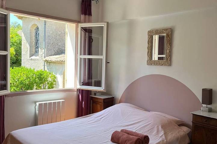 Location de vacances pour 6 personnes, avec jardin à Saint-Martin-de-Castillon - 4