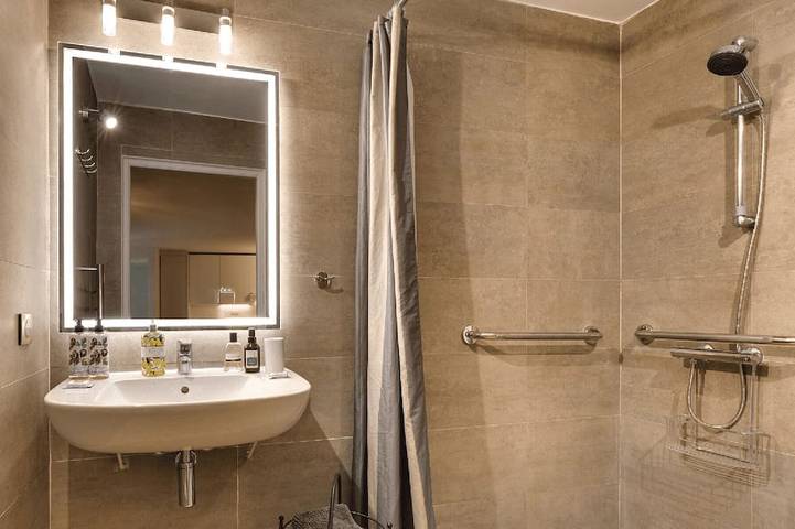 Hôtel pour 2 personnes, avec jardin dans Théâtre des Halles - 3