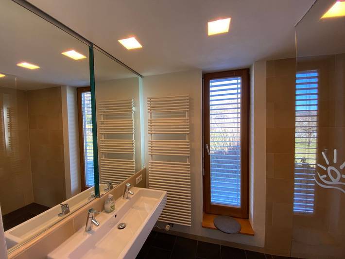 Sonnenchalet: Luxus-Chalet mit Terrasse, Kaminofen & Wlan in Bodman-Ludwigshafen in Bodman-Ludwigshafen, Landkreis Konstanz