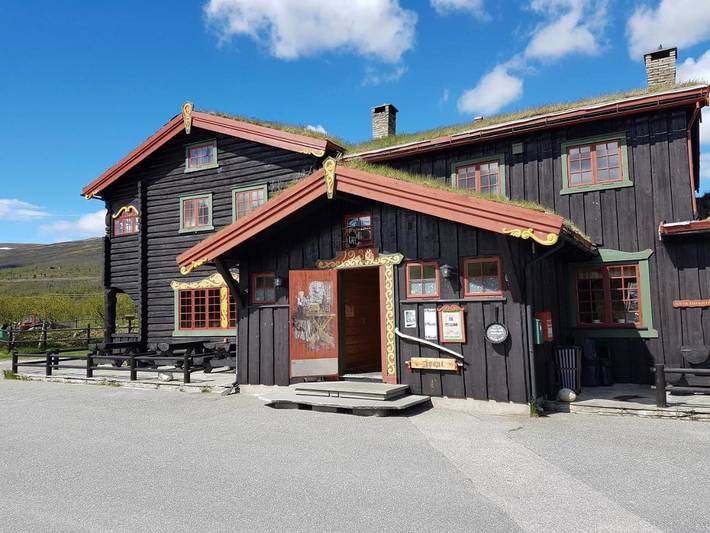 Ferielandsby for 2 personer, Balkong og Terrasse i tillegg til Hage og Utsikt i Oppland
