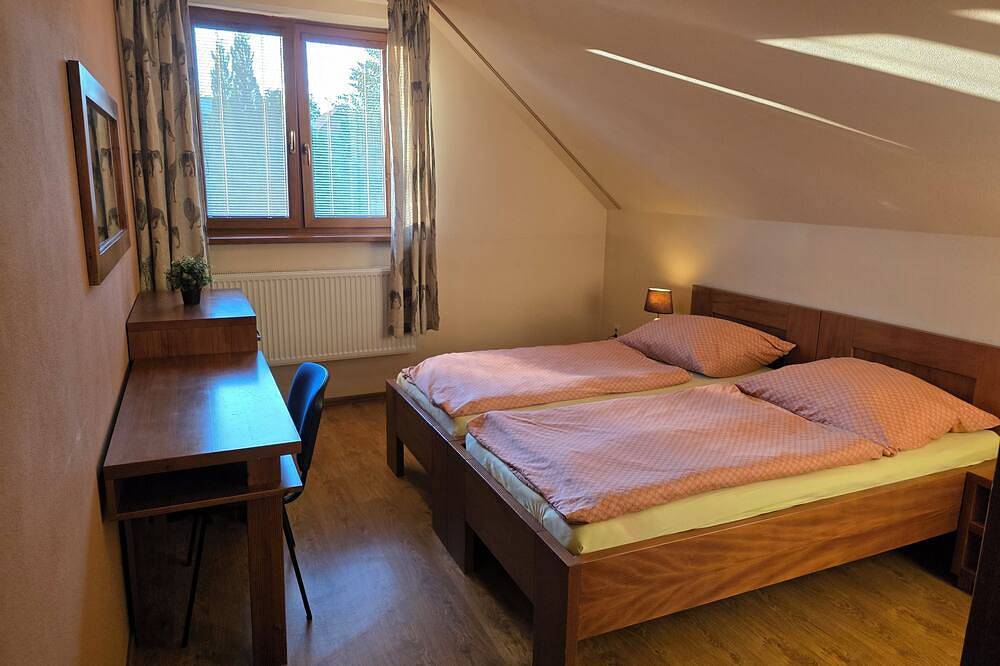 Marvelous 6-bedroom house in Červený Hrádok in Neutraer Landschaftsverband