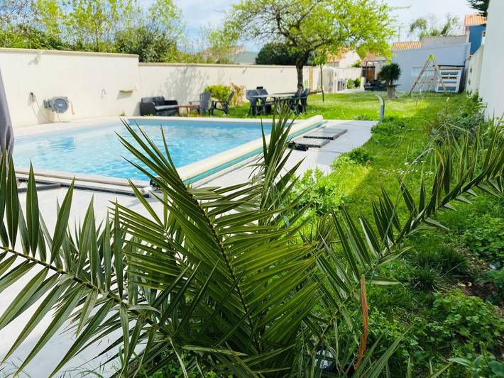 Ferienhaus für 9 Personen, mit Garten und Pool - 1