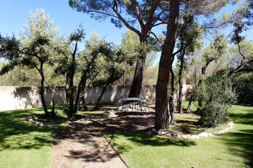 Maison De Vacances pour 6 Personnes dans Mallemort, Région d'Arles, Photo 3