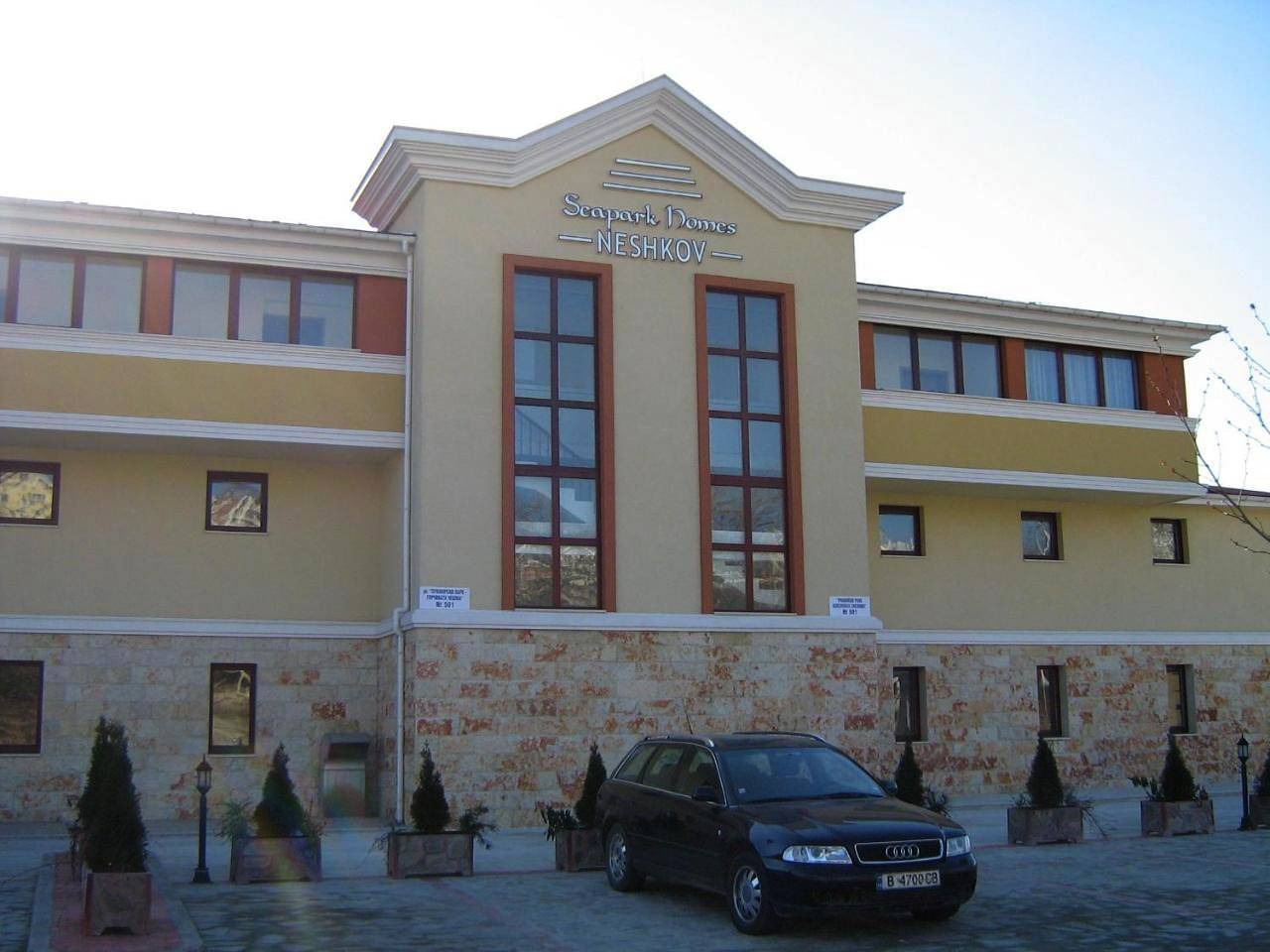 Two-Bedroom Apartment with Balcony in Varna (Bulgarie), Varna (oblast)