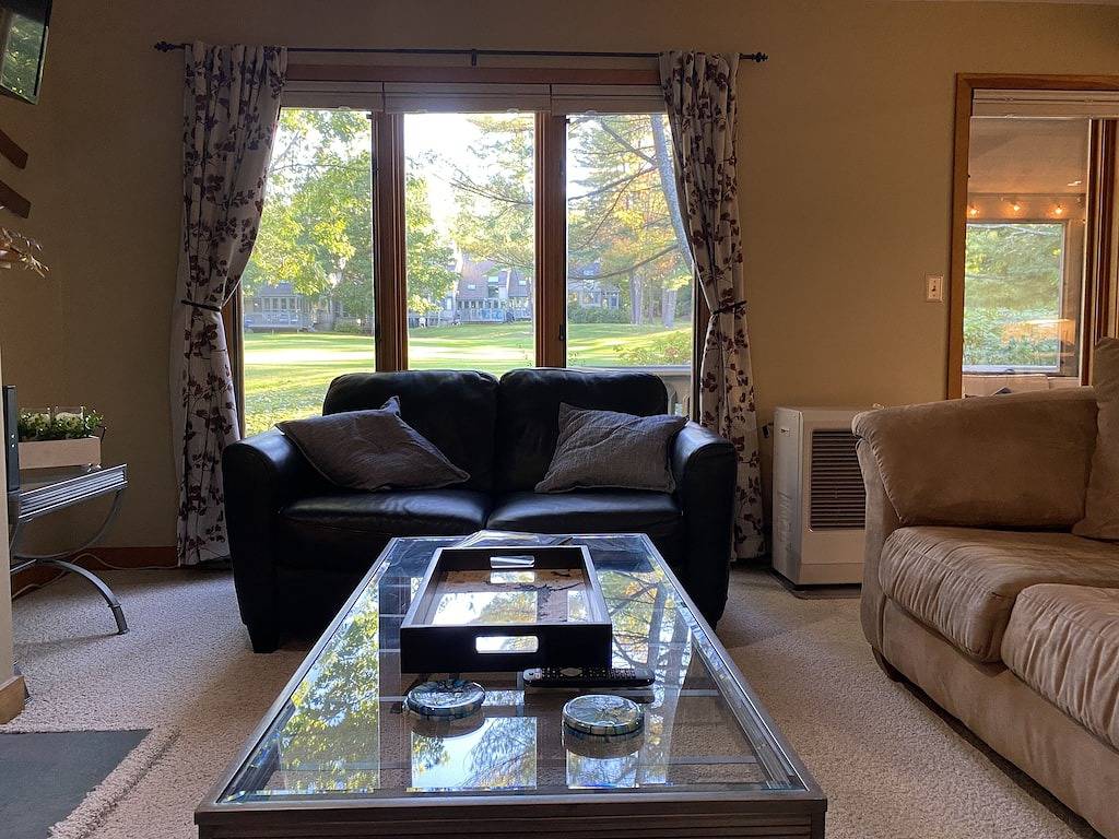 Ganze Wohnung, Beach Access Condo Five Minute drive to Gunstock Mt in Gilford, Lake Winnipesaukee