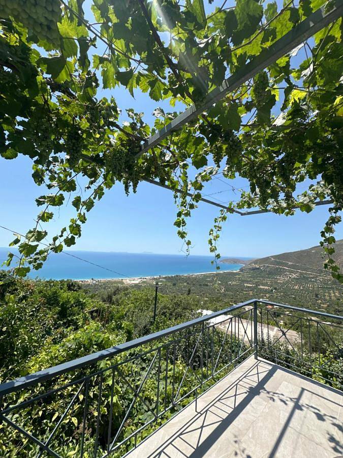 Appartement de vacances pour 4 personnes, avec jardin ainsi que vue et terrasse