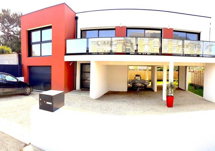 Location de vacances pour 7 personnes, avec vue et jardin dans Les Rosaires - 2