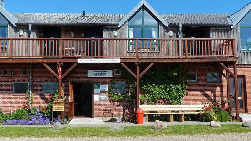Ferienwohnung für 5 Personen, mit Garten in Pommerby