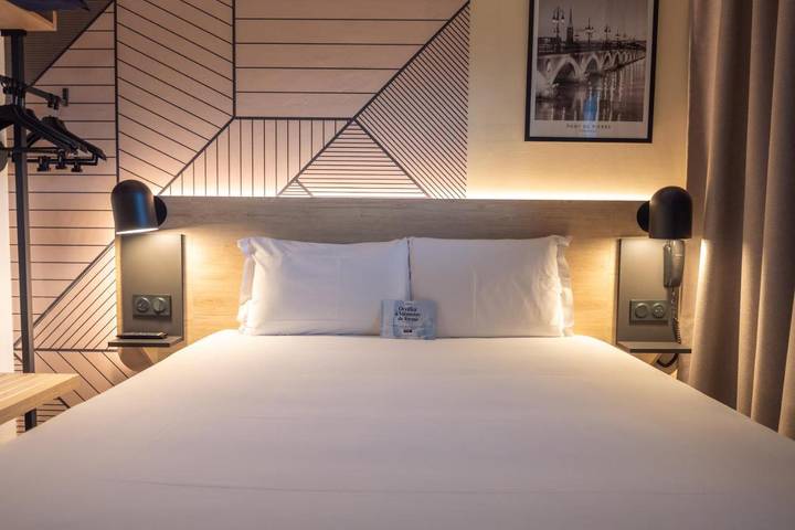Hôtel pour 5 personnes, avec terrasse à Villenave-d'Ornon - 2