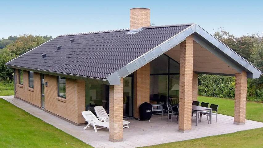 Ferieudlejning for 7 personer, med terrasse i Toftum Bjerge