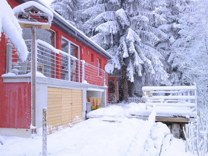 Ferienhaus für 4 Personen, mit Balkon und Terrasse sowie Garten in Masserberg