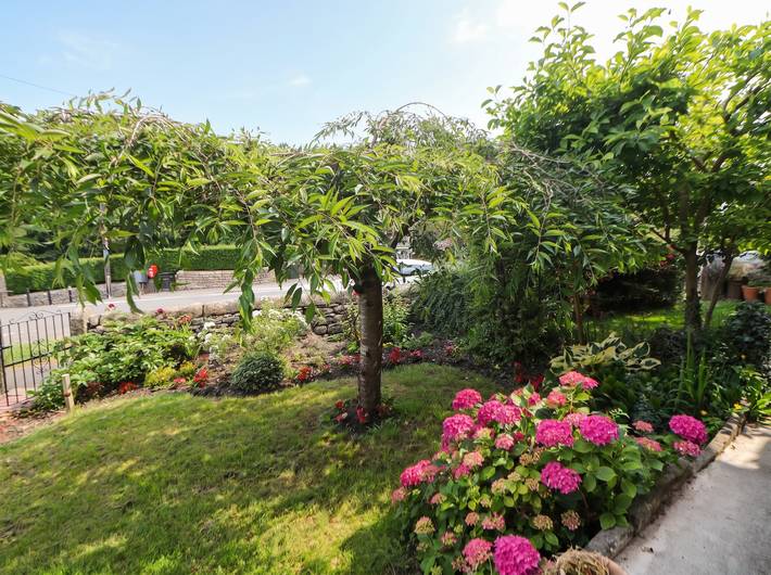 Cherry Tree Cottage in Bakewell, Derbyshire