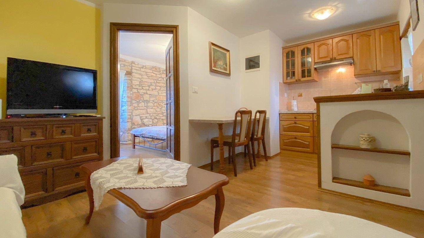 Ganze Ferienwohnung, Ferienwohnung für 2 Personen ca. 30 m² in Novigrad, Adriaküste Kroatien (Westküste von Istrien) in Novigrad, Umag und Umgebung