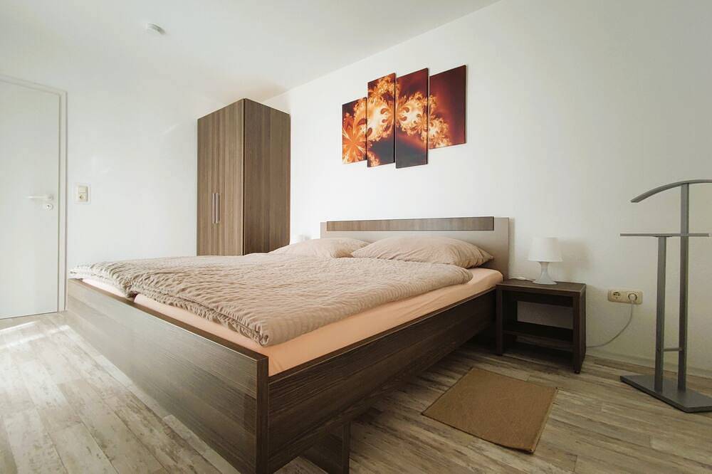 Appartement entier, Grand appartement moderne pour 6 personnes avec jardin in Bad Arolsen, Waldecker Land