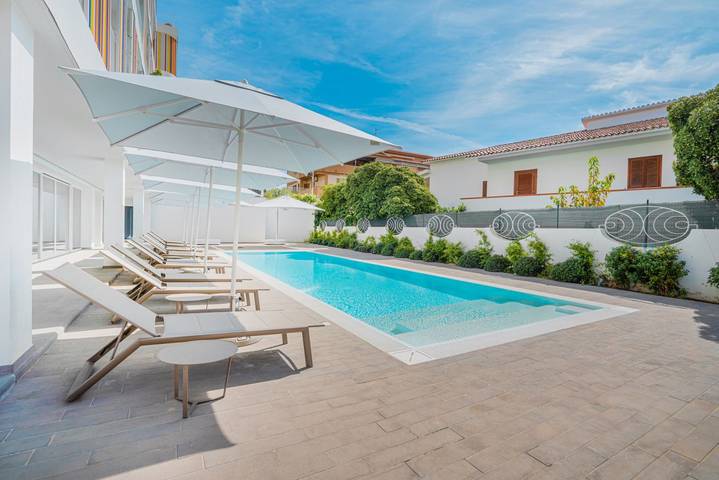 Chambre d’hôte pour 3 personnes, avec piscine et balcon/terrasse, animaux acceptés dans Olbia - 3