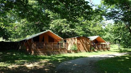 Gîte pour 5 personnes, avec jardin à Gravières