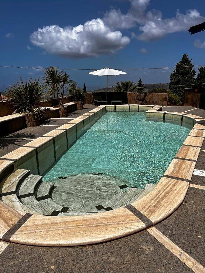 Villa con piscina per 6 persone, con giardino e panorama nonché vista lago e piscina in Cilento