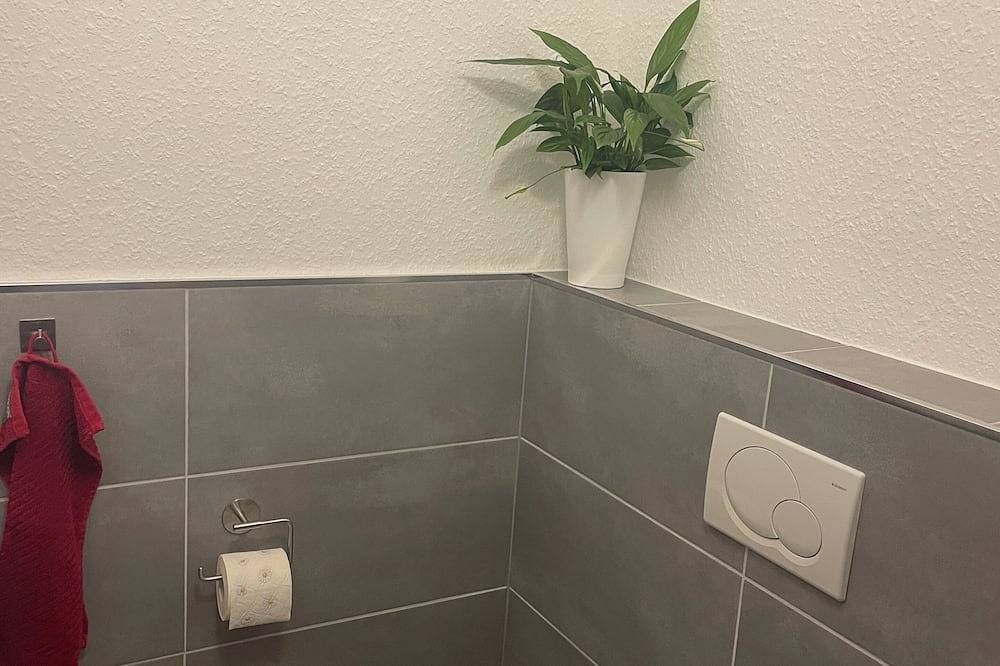 Ganze Wohnung, Gemütl. Fewo im Herzen von Bad Breisig zentral, 65 m², 2–4 Pers., inkl. Stellpl. in Bad Breisig, Osteifel
