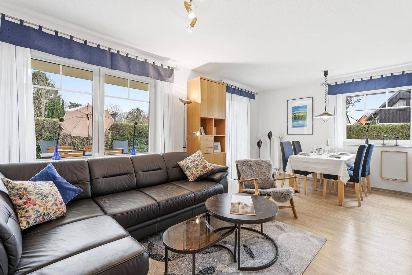 Ganze Wohnung, Komfortable Ferienwohnung mit Terrasse und Garten in Zingst, strandnah gelegen in Zingst, Fischland - Darß - Zingst