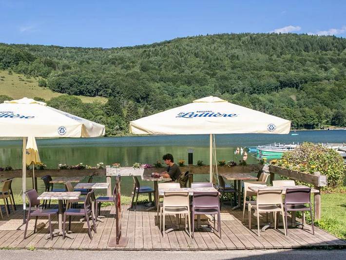 Camping pour 6 personnes, avec Vue sur le lac