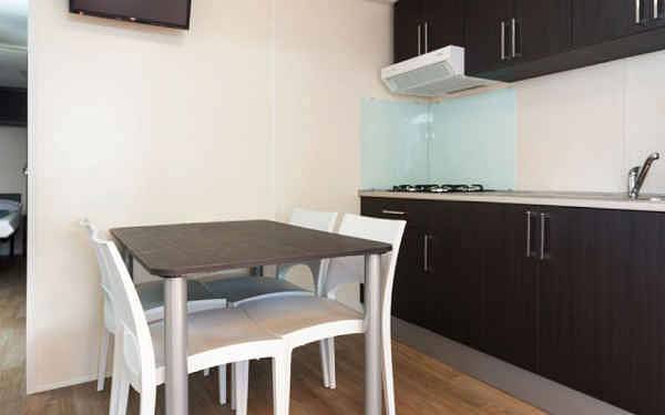 Mobilehome with a large covered veranda  in Lido di Jesolo, Jesolo