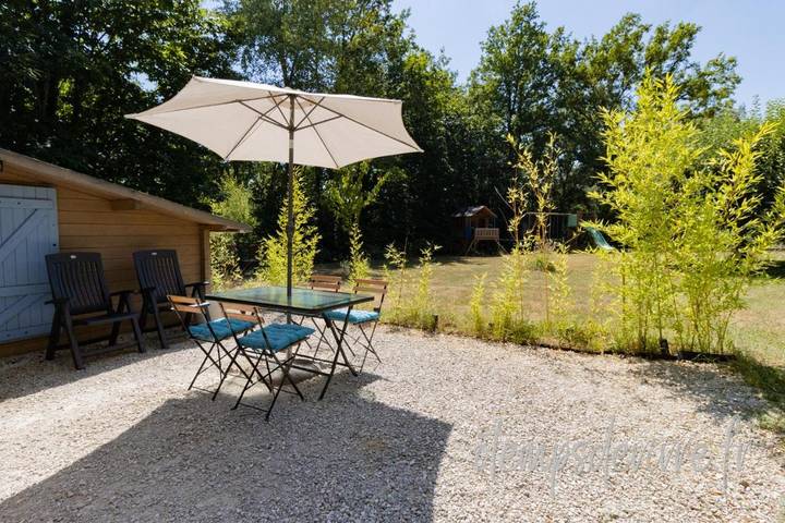 Location de vacances pour 4 personnes, avec piscine ainsi que jardin et vue à Groléjac - 3
