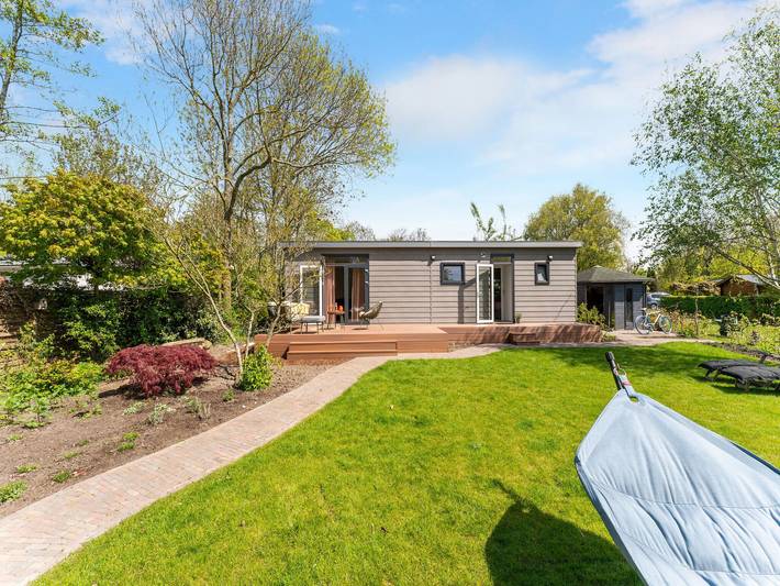 Chalet voor 4 personen, met Terras en Tuin in Goedereede