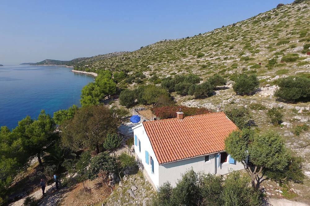 La casa sull'isola Sit è circondata da una natura meravigliosa in Kornati, Dalmazia