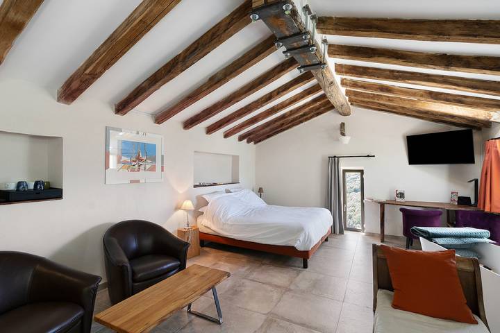 Chambre d’hôte pour 2 personnes, avec Balcon ainsi que Jacuzzi et Jardin
