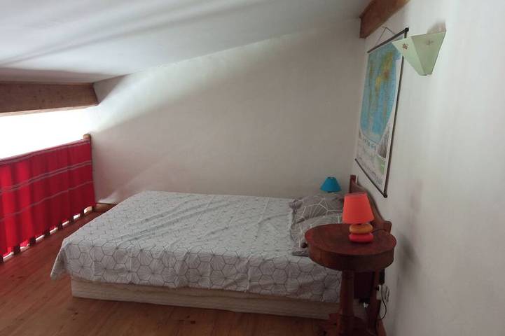 Gîte pour 4 personnes, avec jardin à Ampus - 3