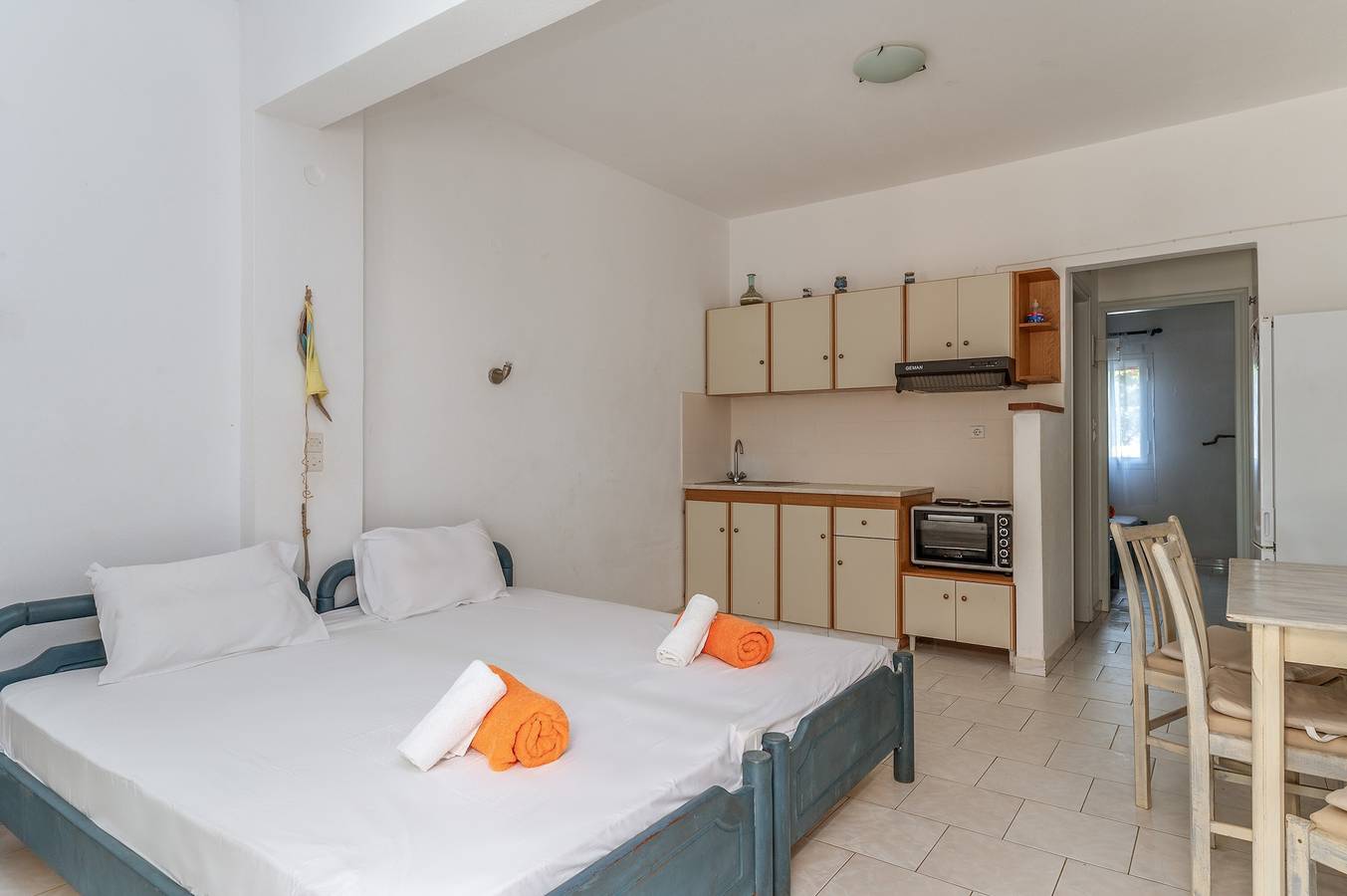 Vakantiehuis '12 Perasma Kypri Beach Apt' met prive terras, Wi-Fi en airconditioning in Andros