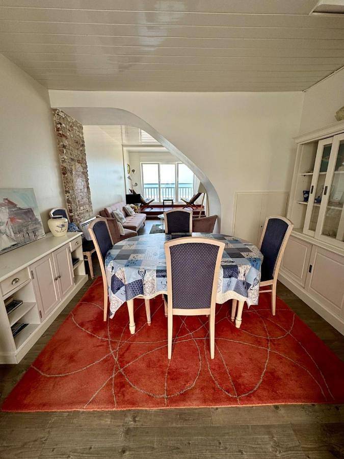Villa Beau Sejour face mer in Ambleteuse, Région de Boulogne-sur-Mer