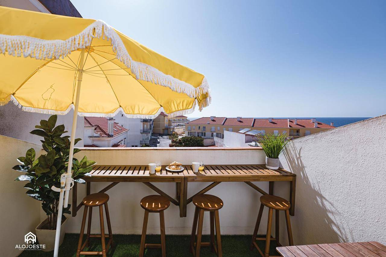 Apartamento inteiro, The Pateo Beach Apartment - Santa Cruz in Silveira (Portugal), Distrito de Lisboa