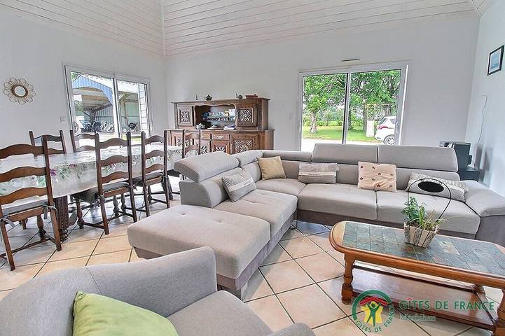 Gîte pour 8 personnes, avec terrasse et jardin, animaux acceptés à Caden - 4