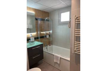 Hôtel pour 3 Personnes dans Aix-en-Provence, Région d'Aix-en-Provence, Photo 1